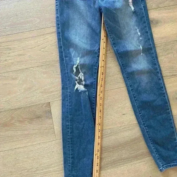 Frame le skinny de Jeanne Granville distressed - Picture 6 of 7